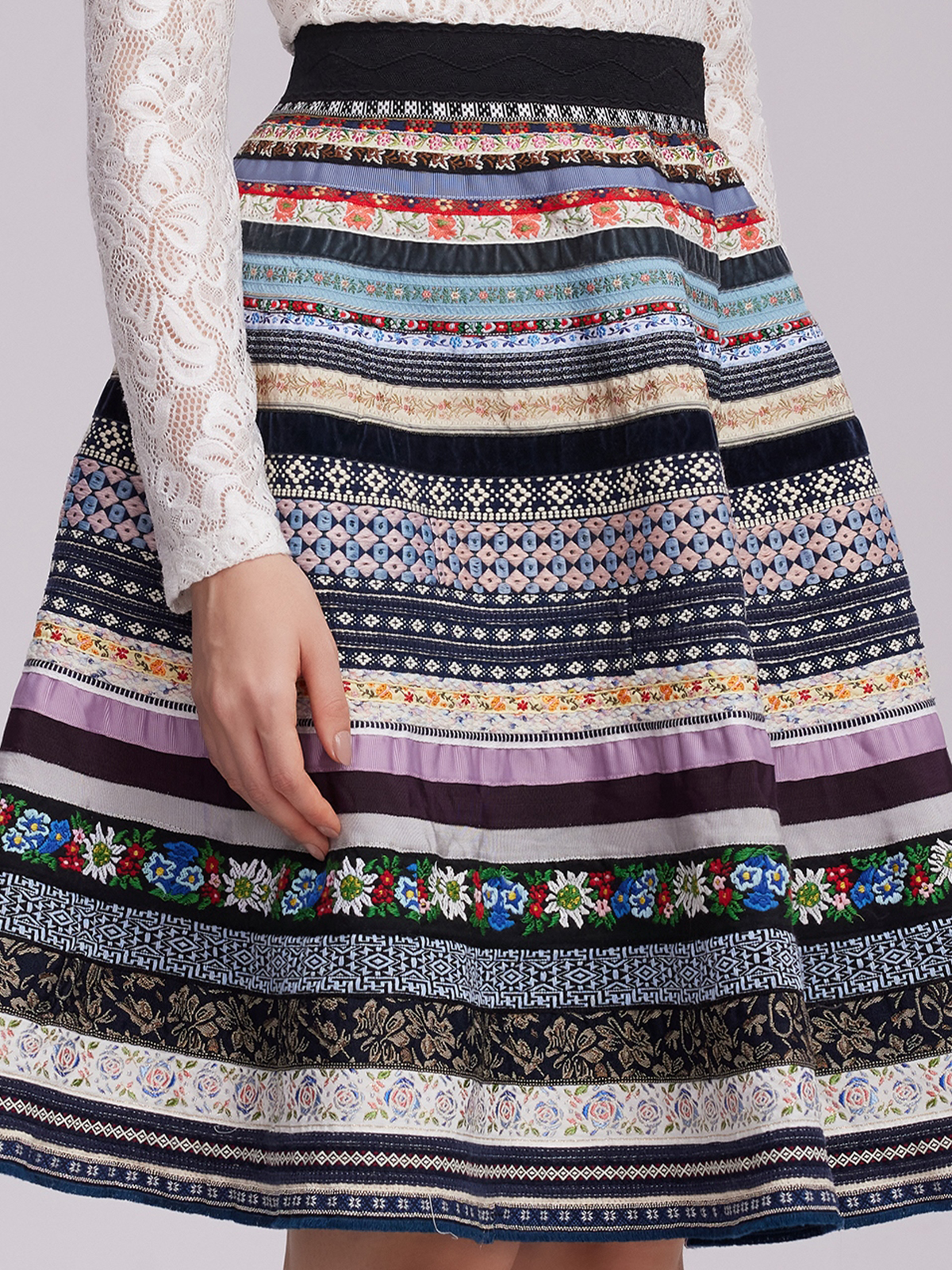 Modernes Dirndl in urbanem Design