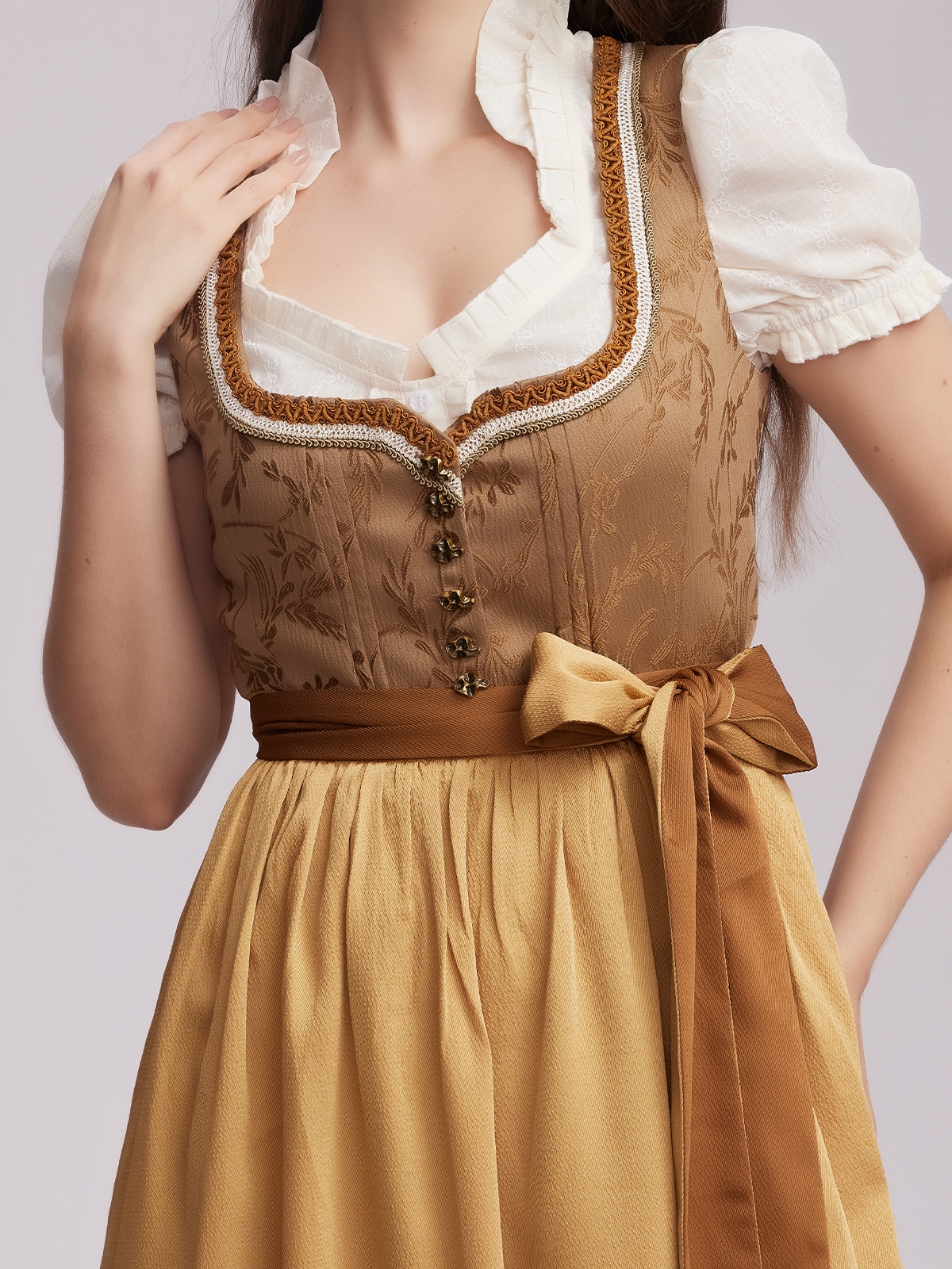 Dirndl in Gelb – perfekt für sommerliche Festivals