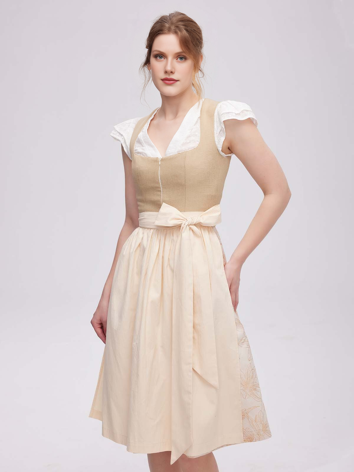 Dirndl mit Braunem Muster