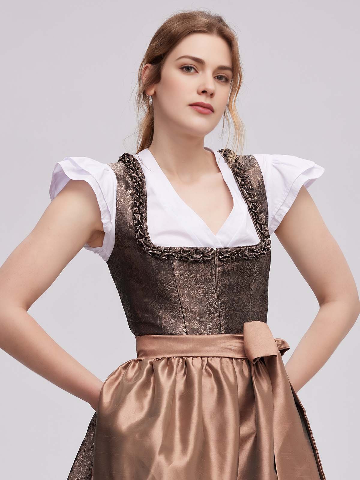 Dirndl mit geradem Ausschnitt in Braun