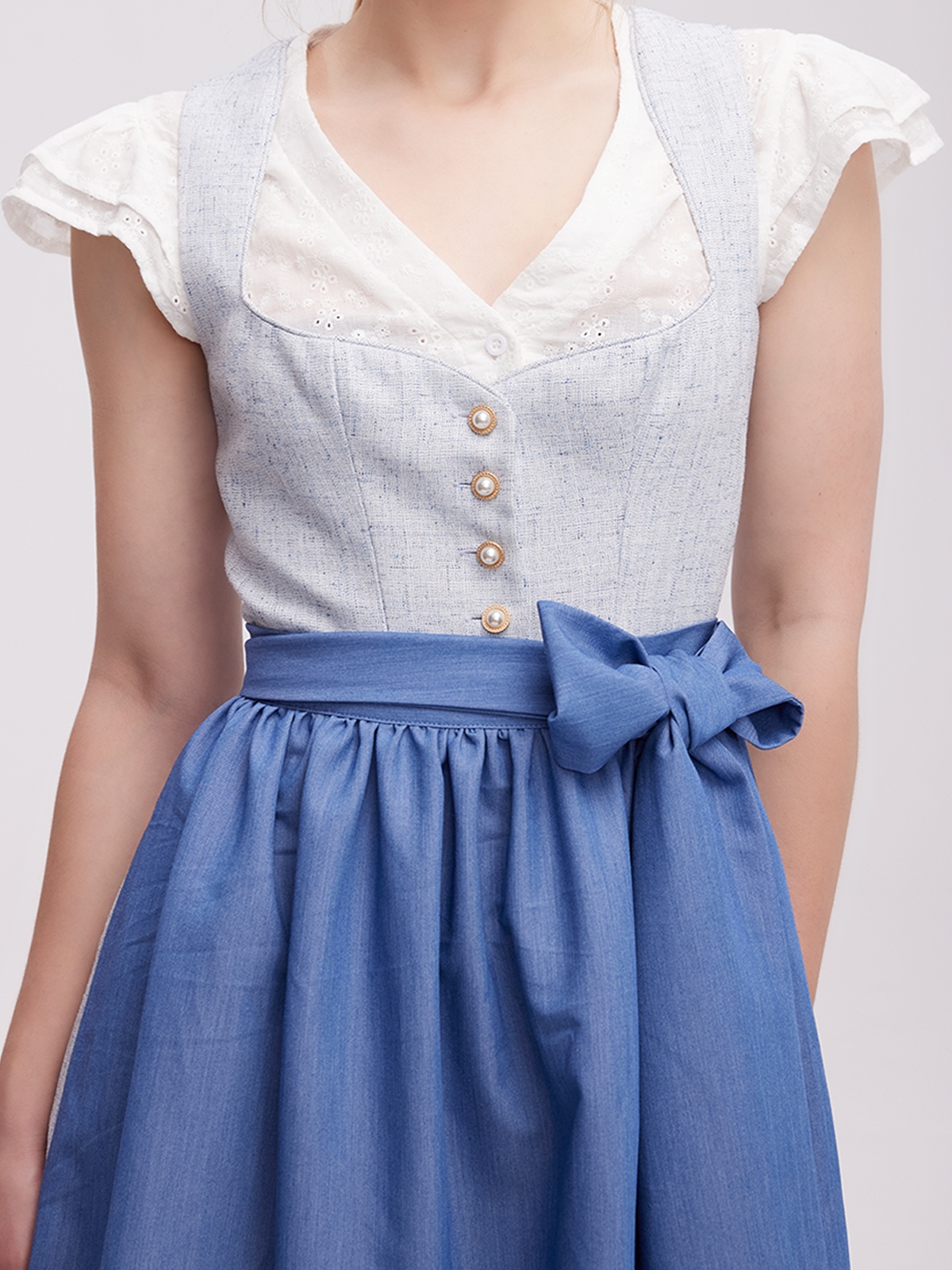 Dirndl mit geradem Ausschnitt in Blau