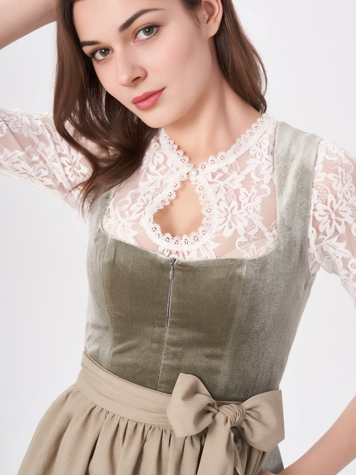Modernes Dirndl in Grün
